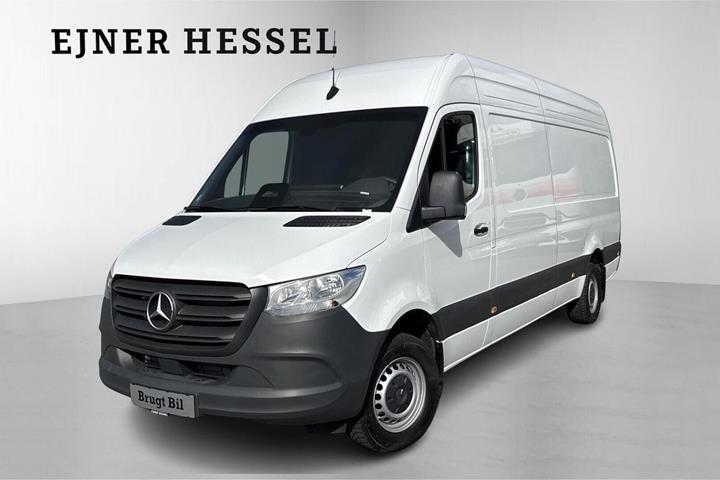 Hvid Mercedes Sprinter 317 fra 2025