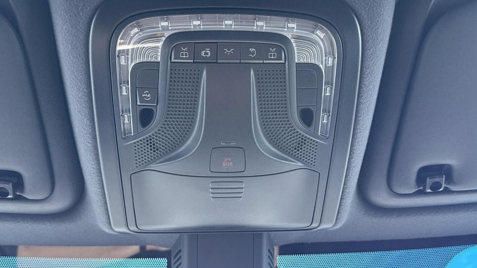 Hvid Mercedes Sprinter 317 fra 2025