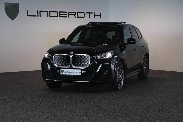 Sort BMW iX1 fra 2023