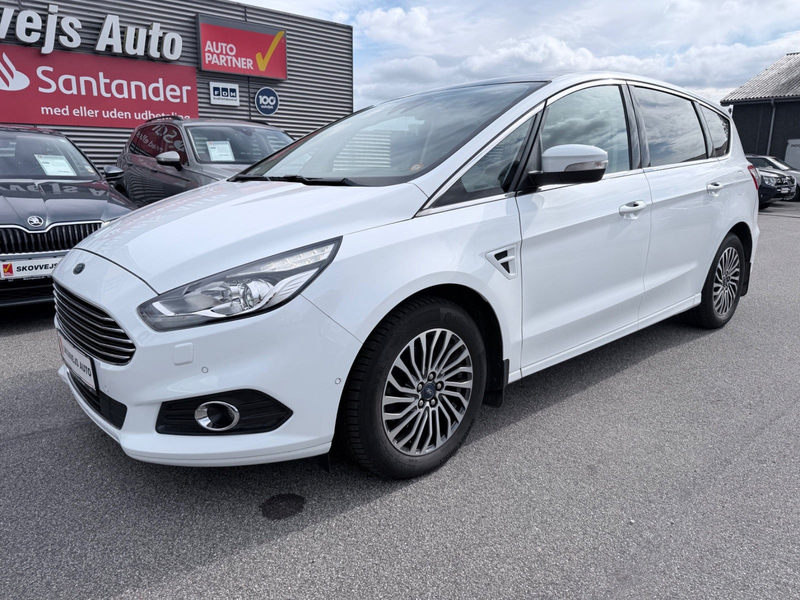 Hvid Ford S-MAX fra 2018