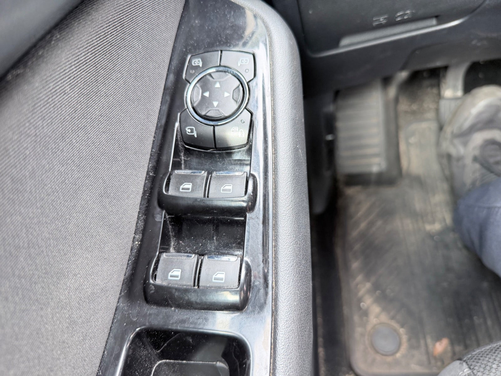 Hvid Ford S-MAX fra 2018