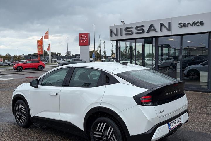 undefined Nissan Leaf fra 2026