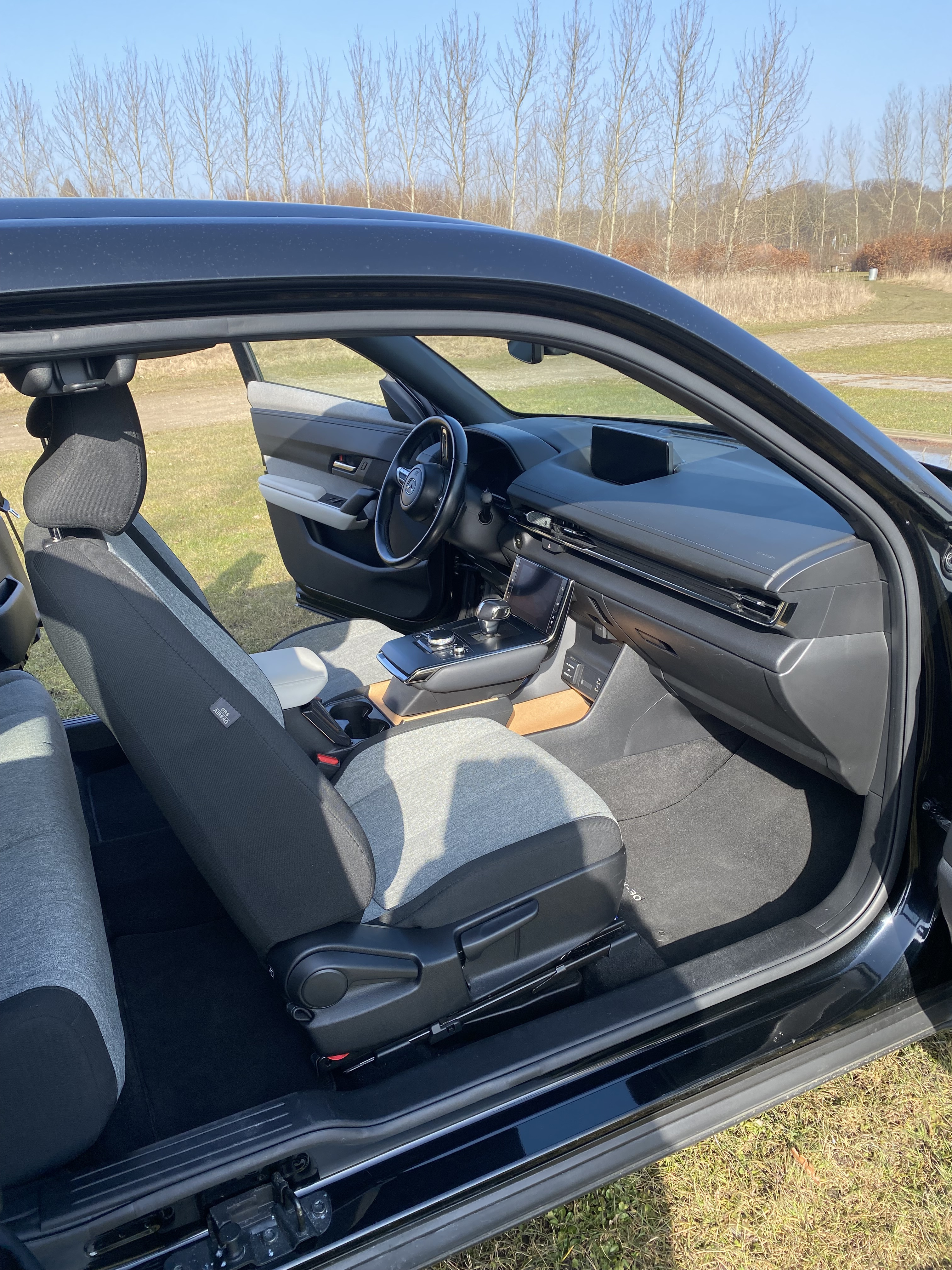 Sort Mazda MX-30 fra 2020