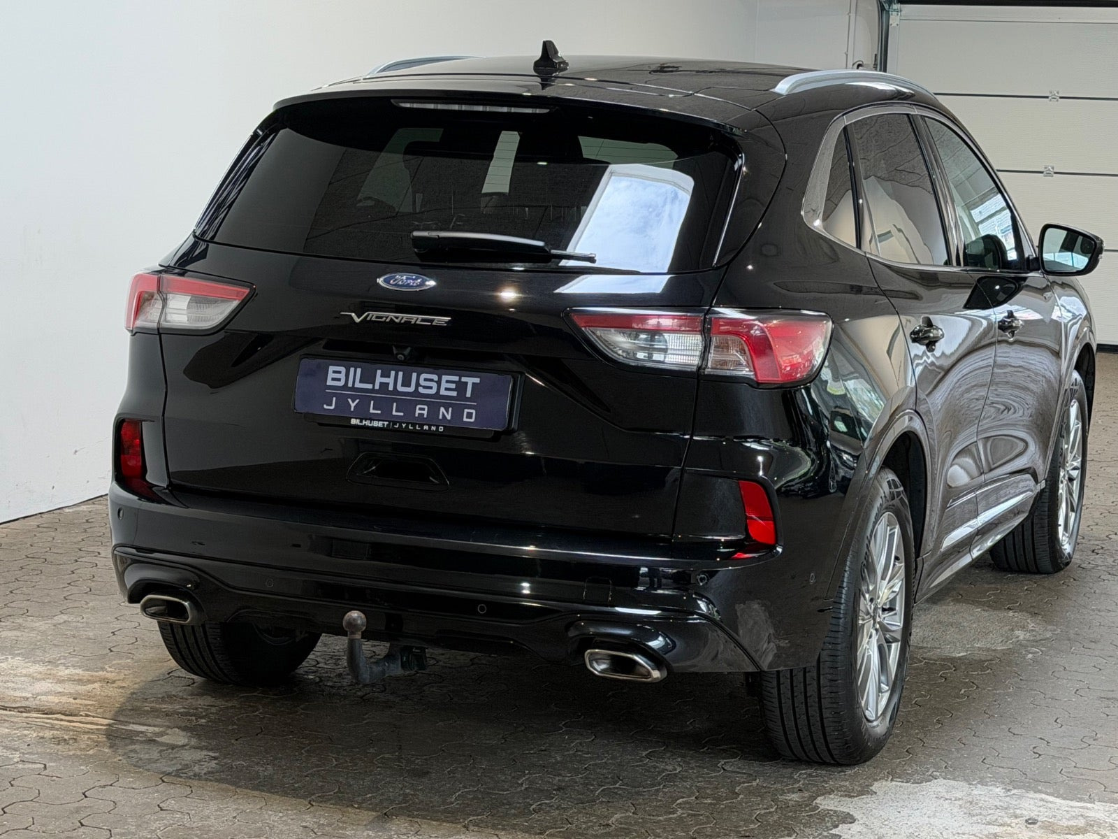 Sort Ford Kuga fra 2022