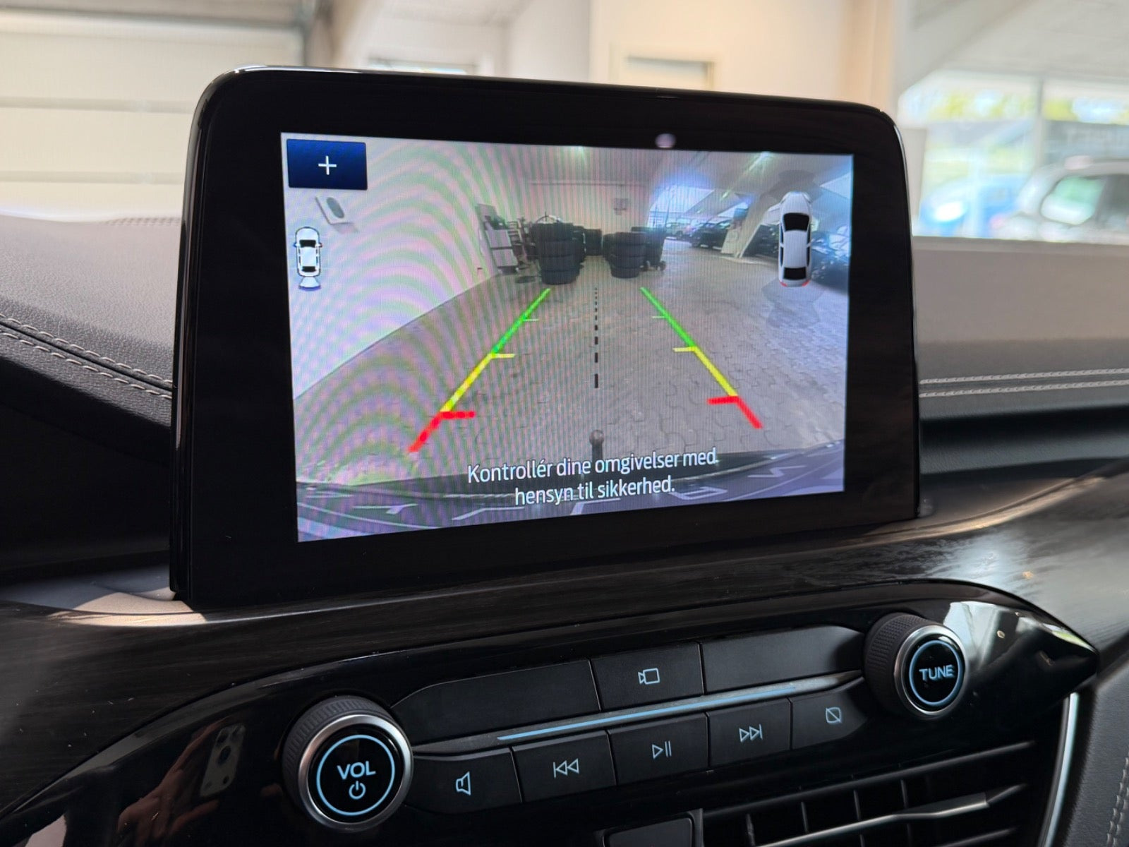 Sort Ford Kuga fra 2022