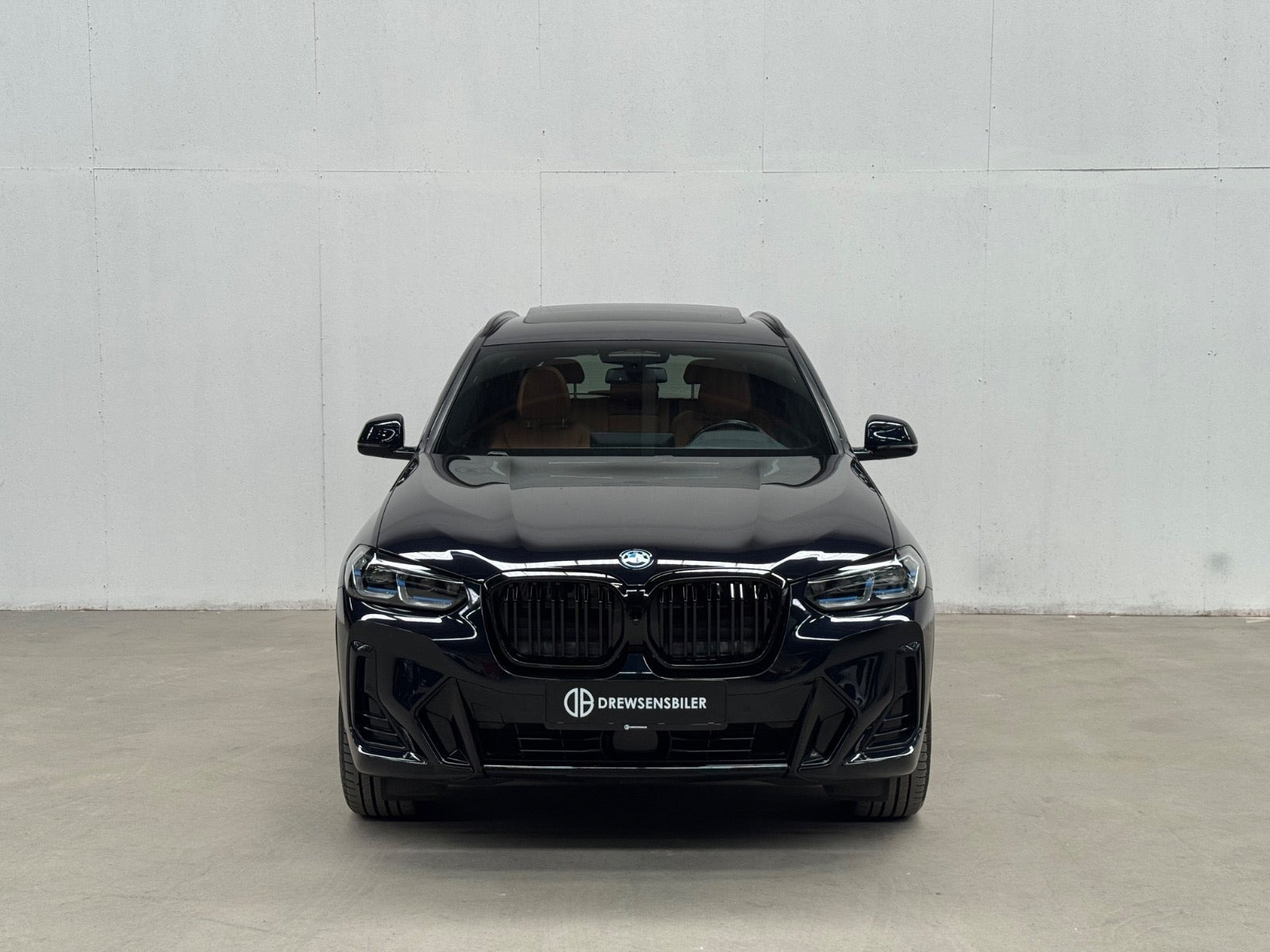 Sort BMW iX3 fra 2023