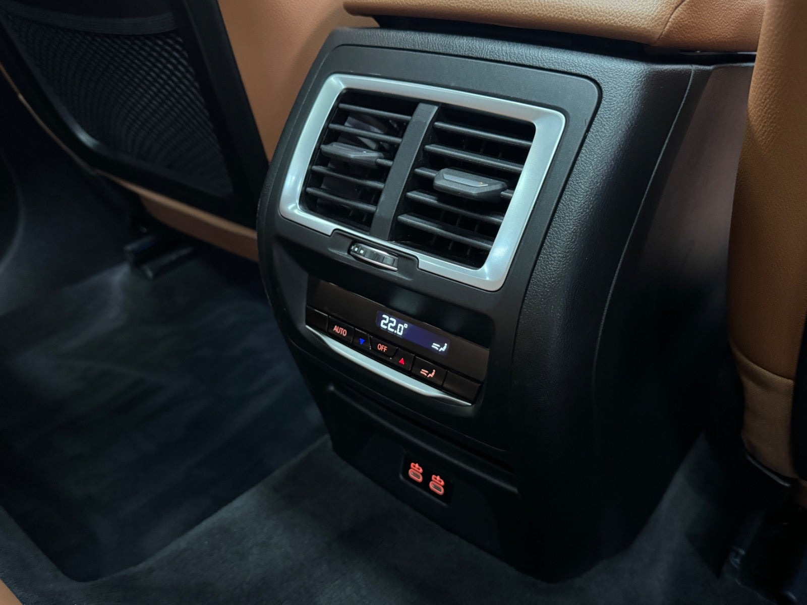 Sort BMW iX3 fra 2023