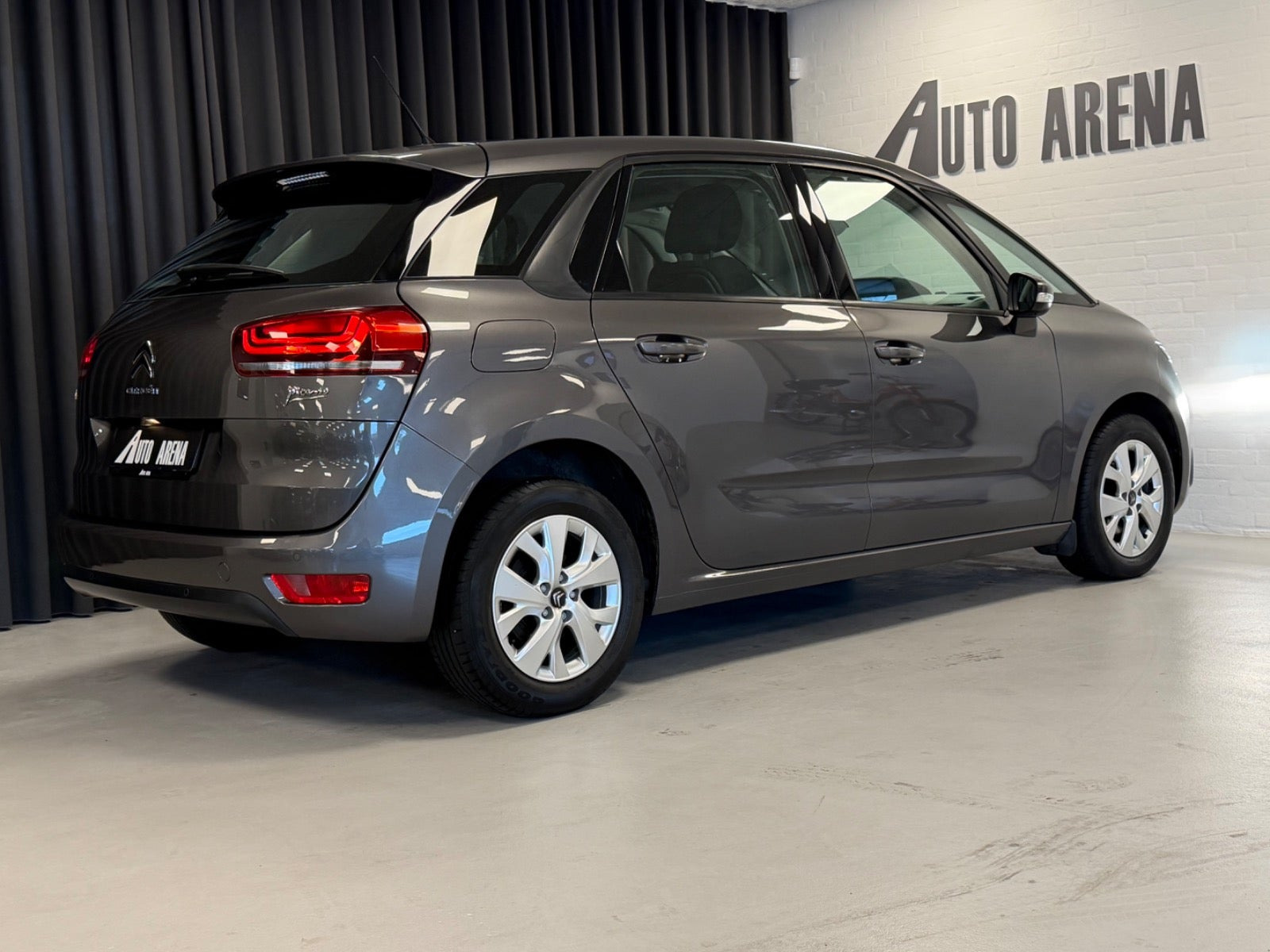 Grå Citroën C4 Picasso fra 2017