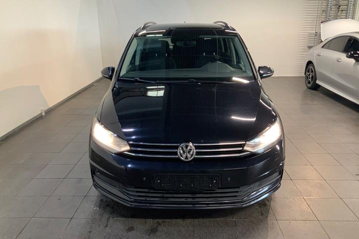 Sort VW Touran fra 2018