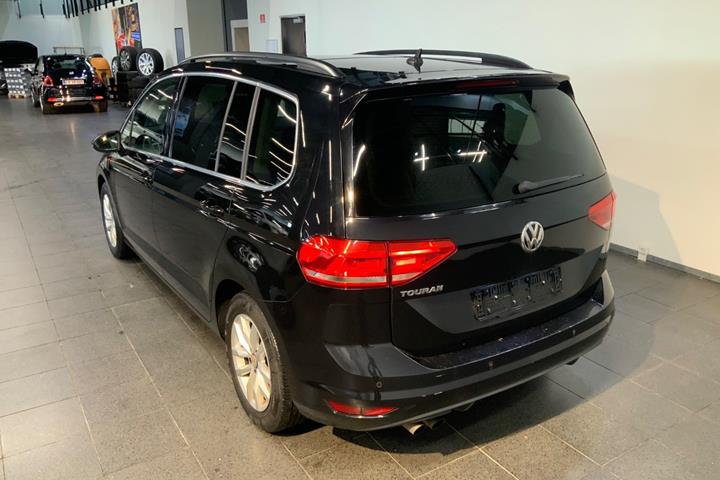 Sort VW Touran fra 2018