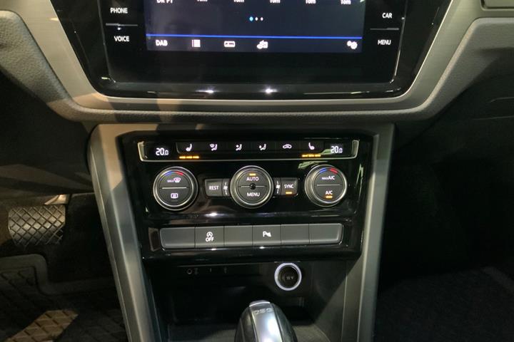 Sort VW Touran fra 2018
