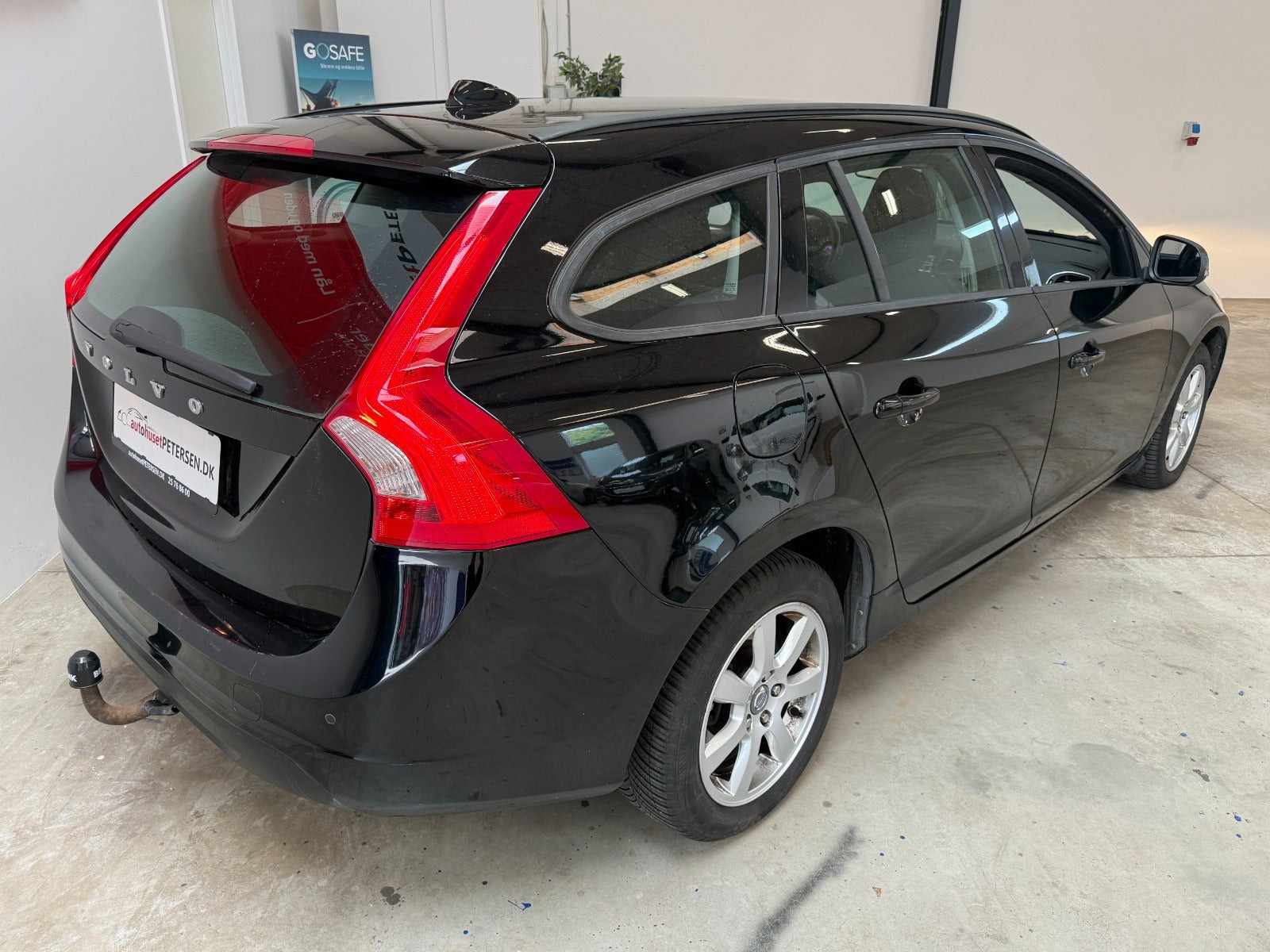 Sort Volvo V60 fra 2013