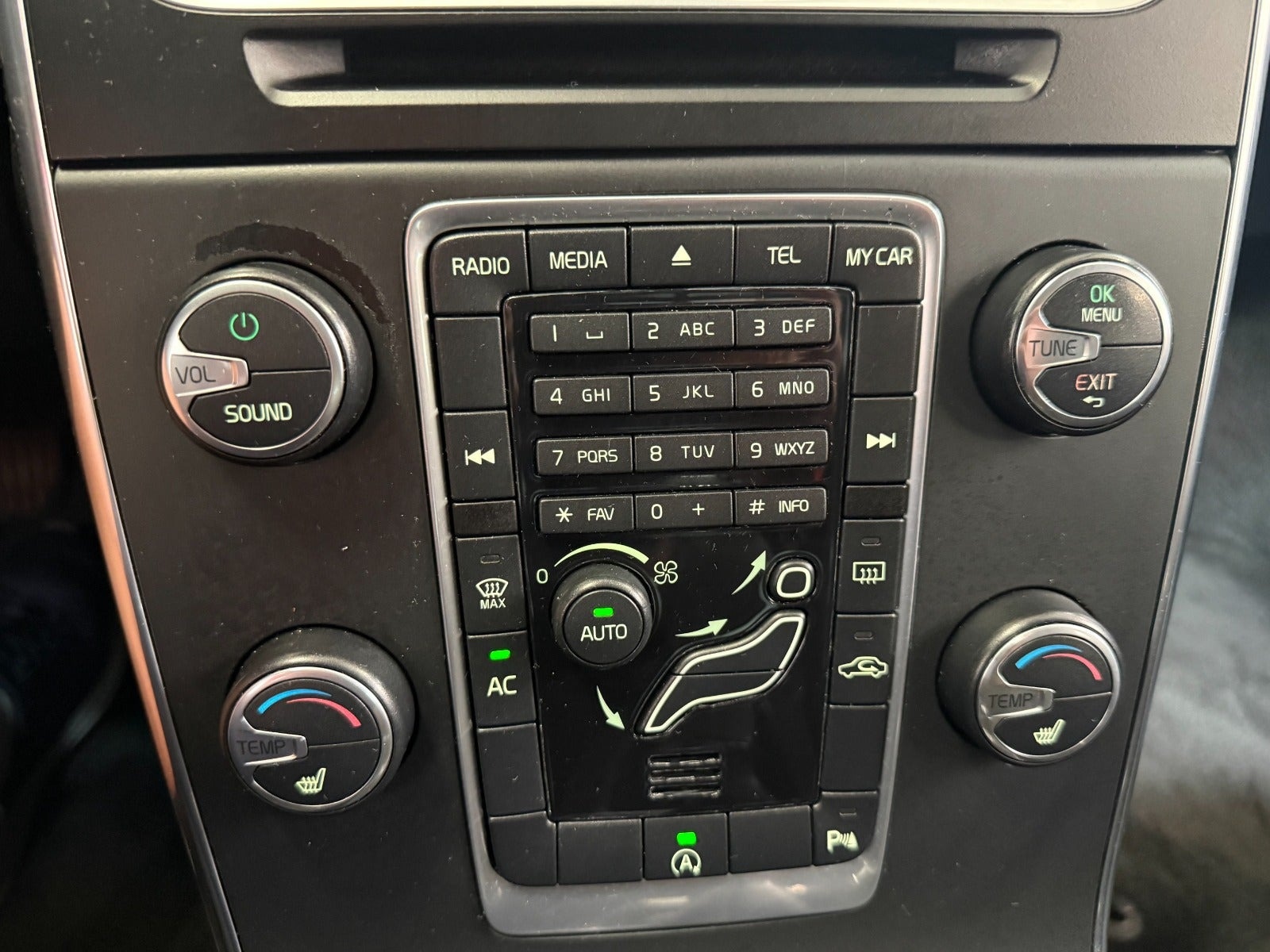 Sort Volvo V60 fra 2013