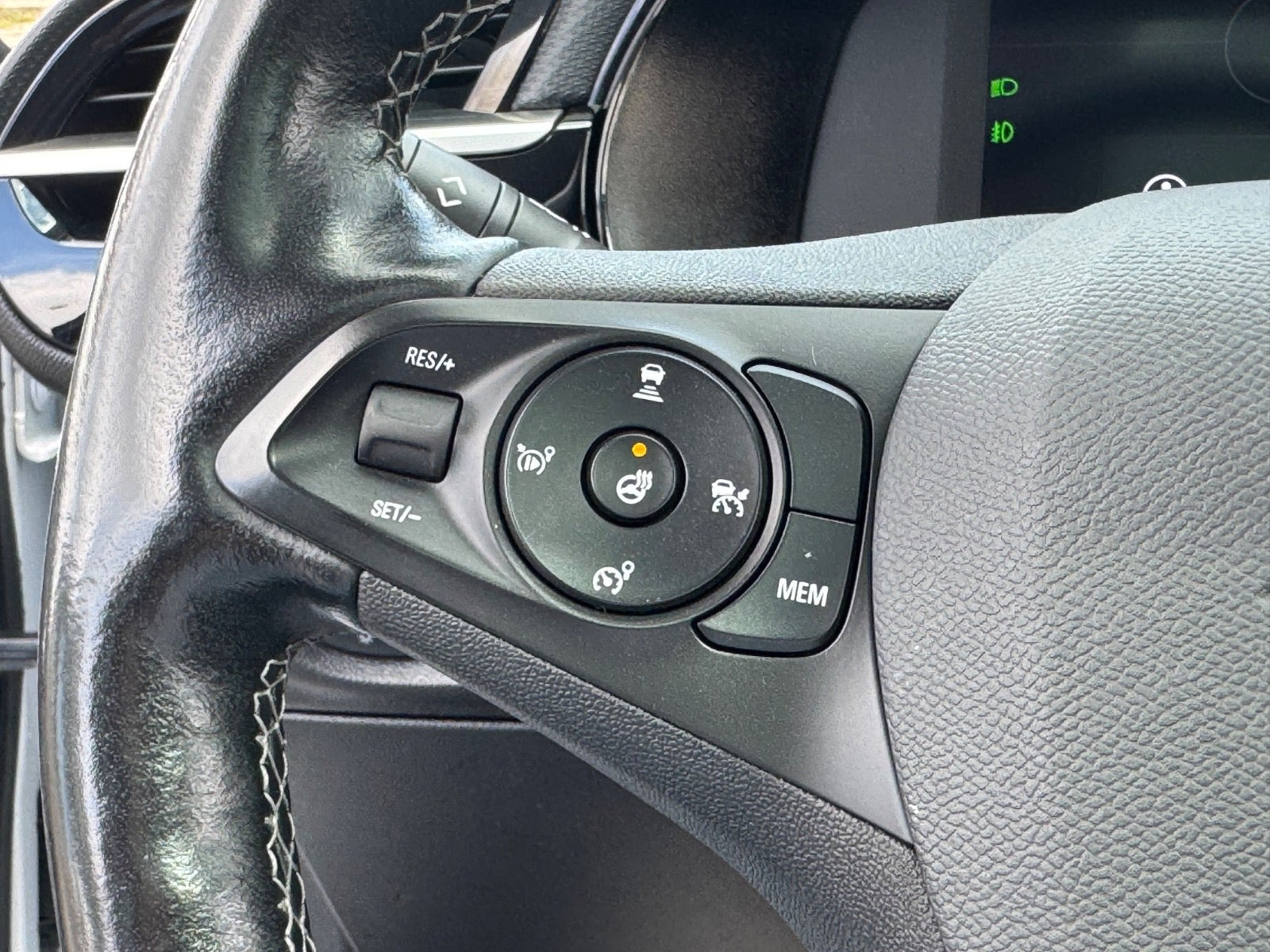 Hvid Opel Corsa-e fra 2021