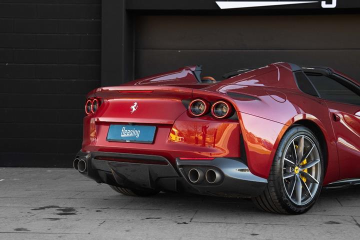 Rød Ferrari 812 GTS fra 2020