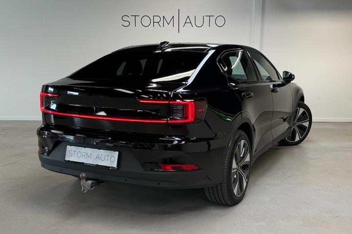 Sort Polestar 2 fra 2024