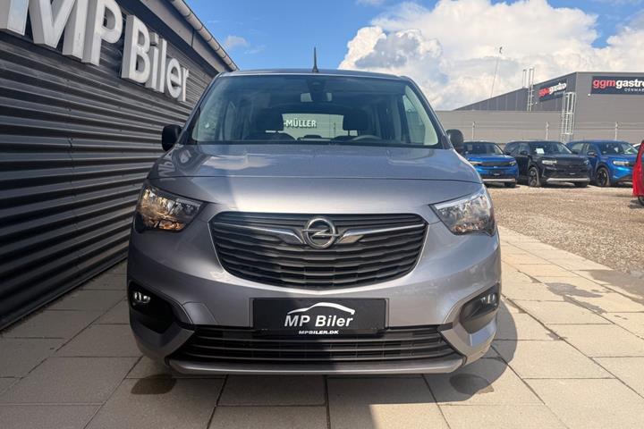 Grå Opel Combo-e Life fra 2024