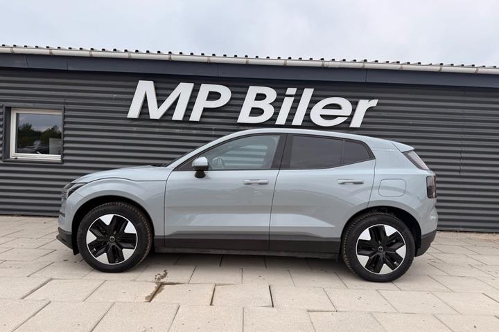 Grå Volvo EX30 fra 2025