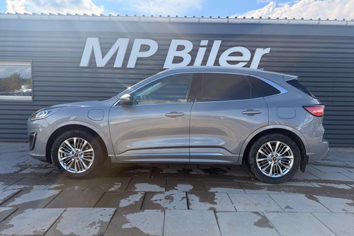 Sølv Ford Kuga fra 2021