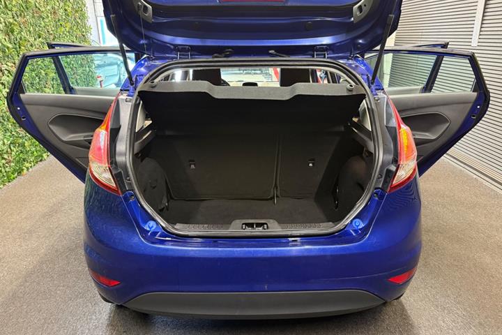 undefined Ford Fiesta fra 2014