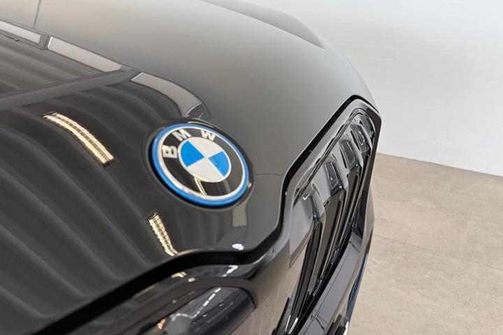 Sort BMW iX1 fra 2023