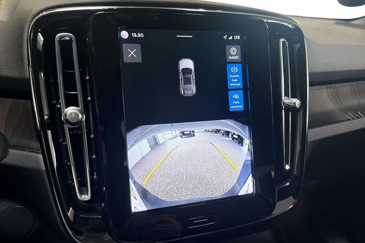 Hvid Volvo C40 fra 2024