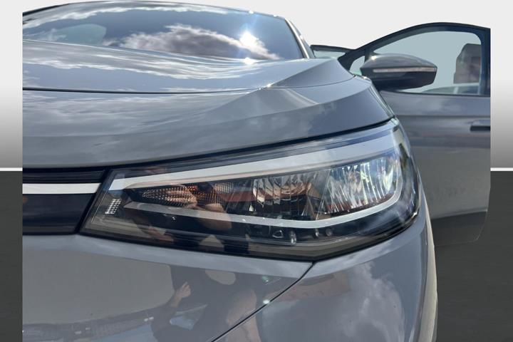 Grå VW ID.4 fra 2023