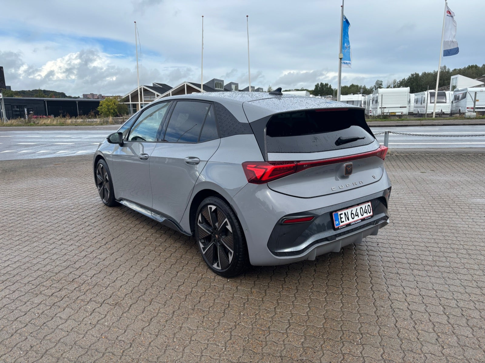 Grå Cupra Born fra 2025