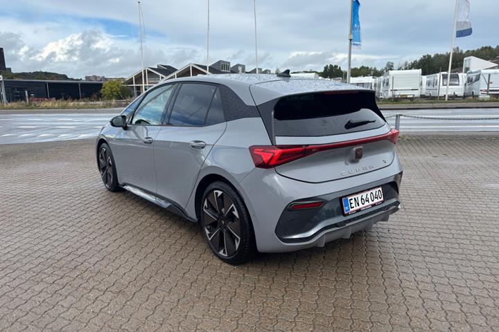 Grå Cupra Born fra 2025