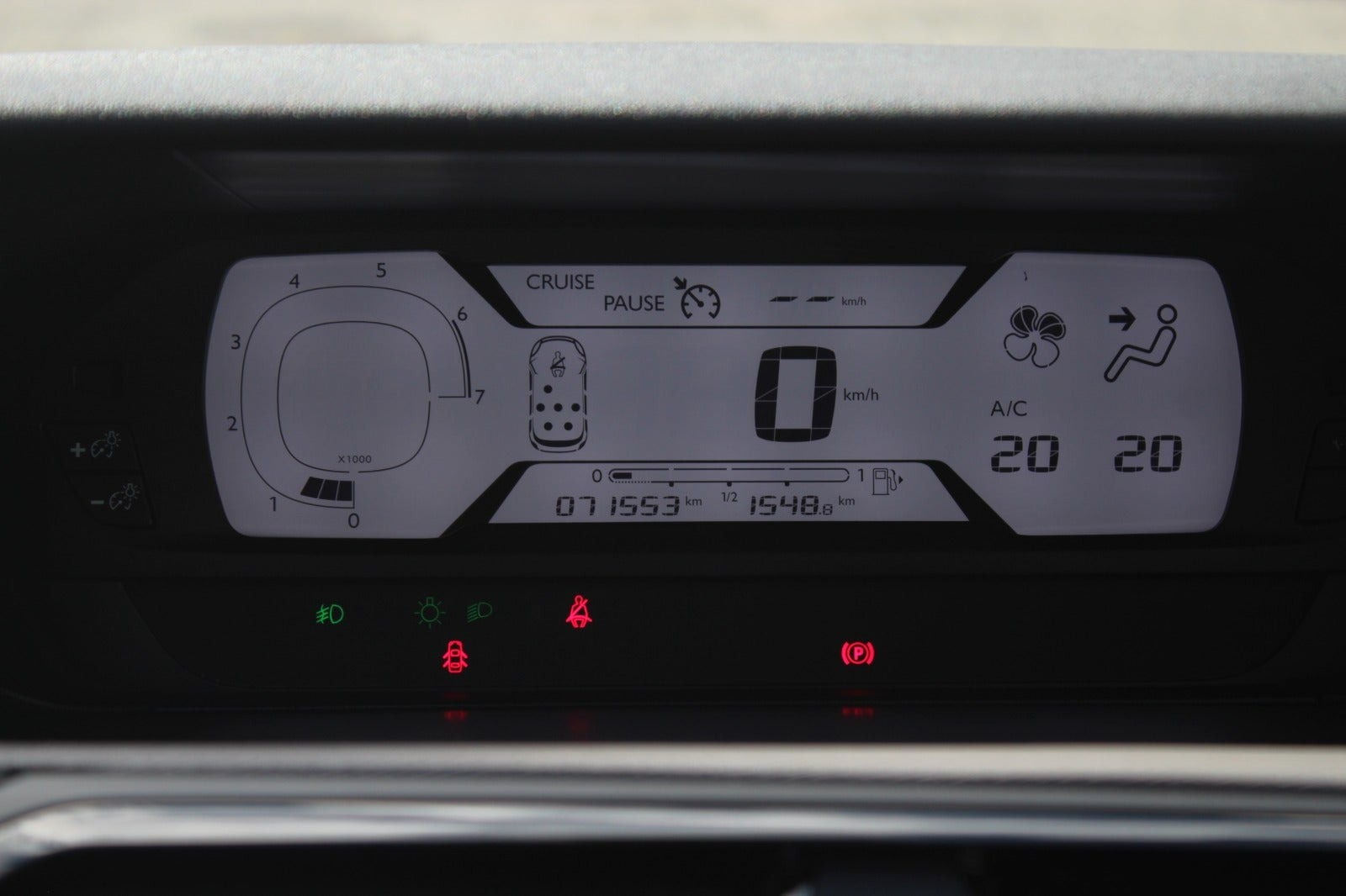 Hvid Citroën Grand C4 SpaceTourer fra 2021