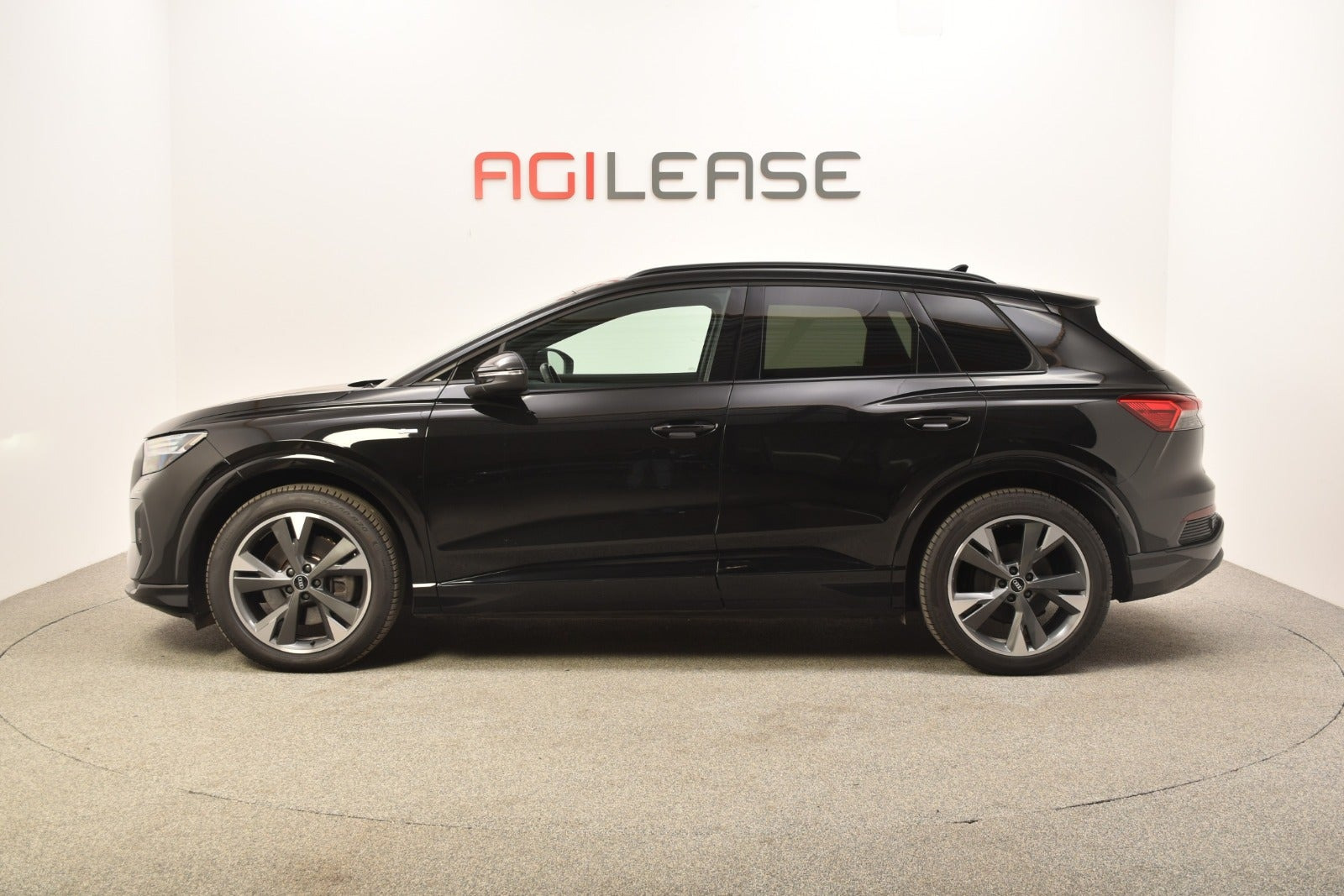 Sort Audi Q4 e-tron fra 2022