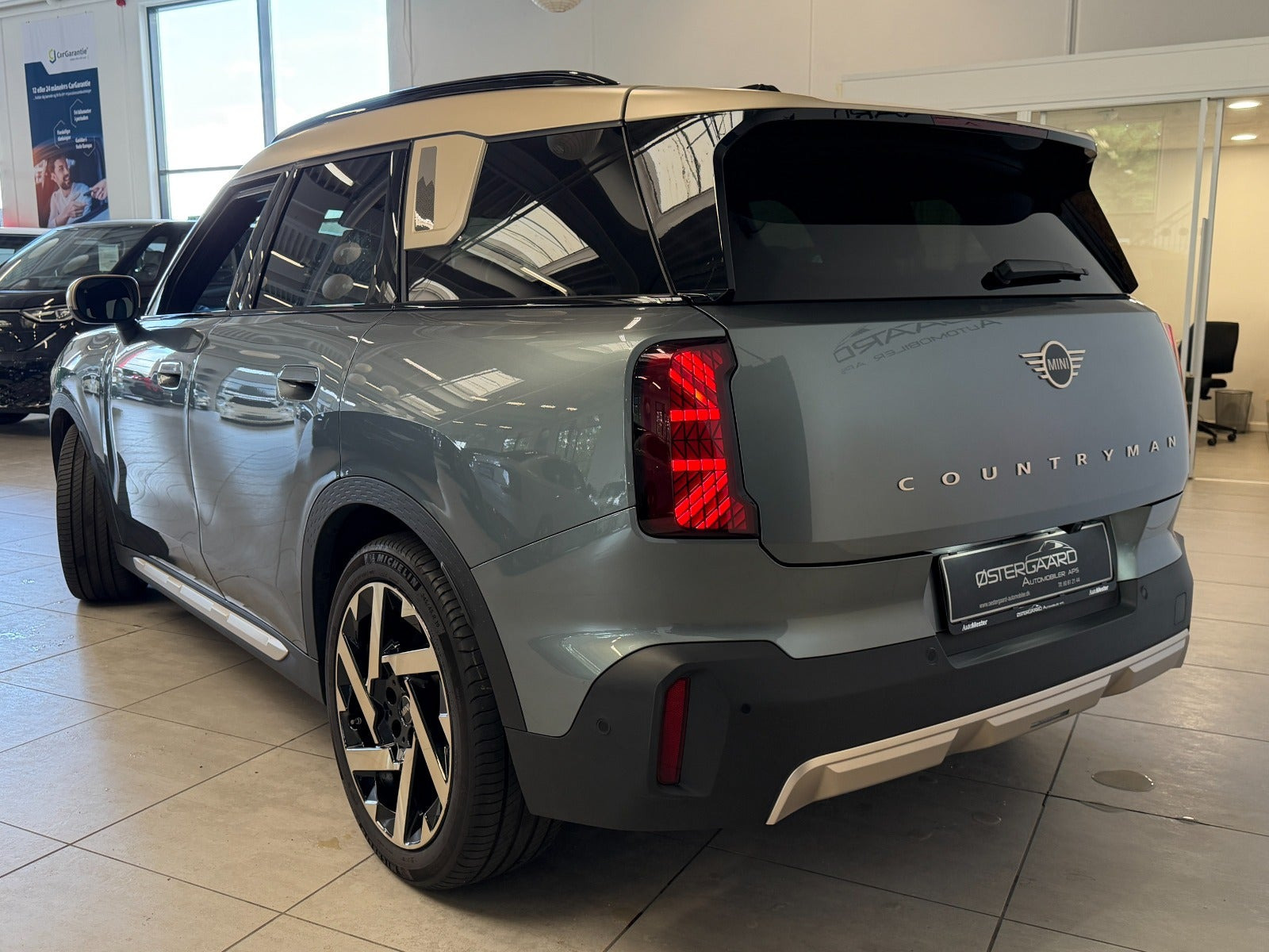 Grøn Mini Countryman E fra 2024