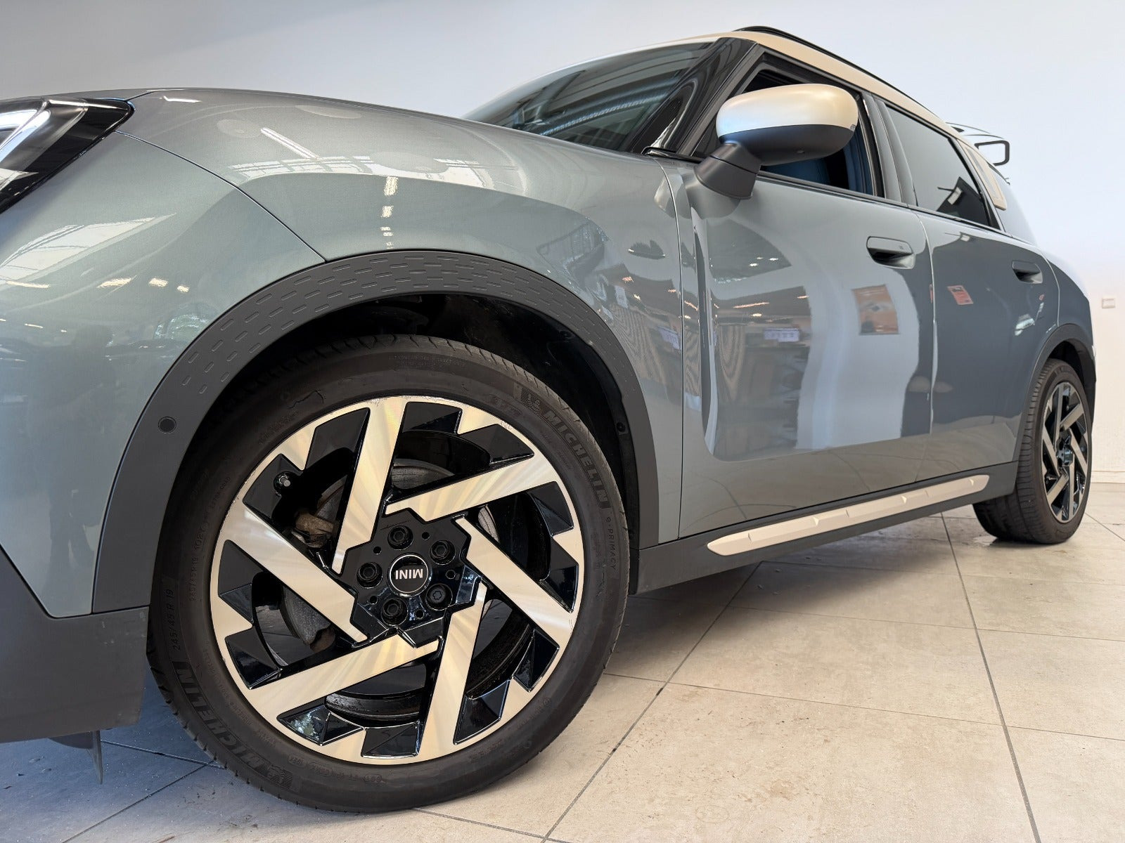 Grøn Mini Countryman E fra 2024