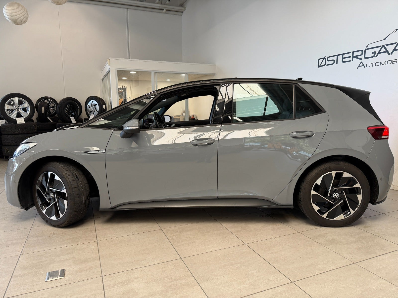 Grå VW ID.3 fra 2023