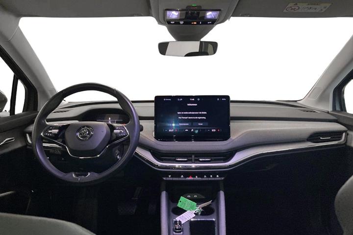 Grå Skoda Enyaq fra 2023