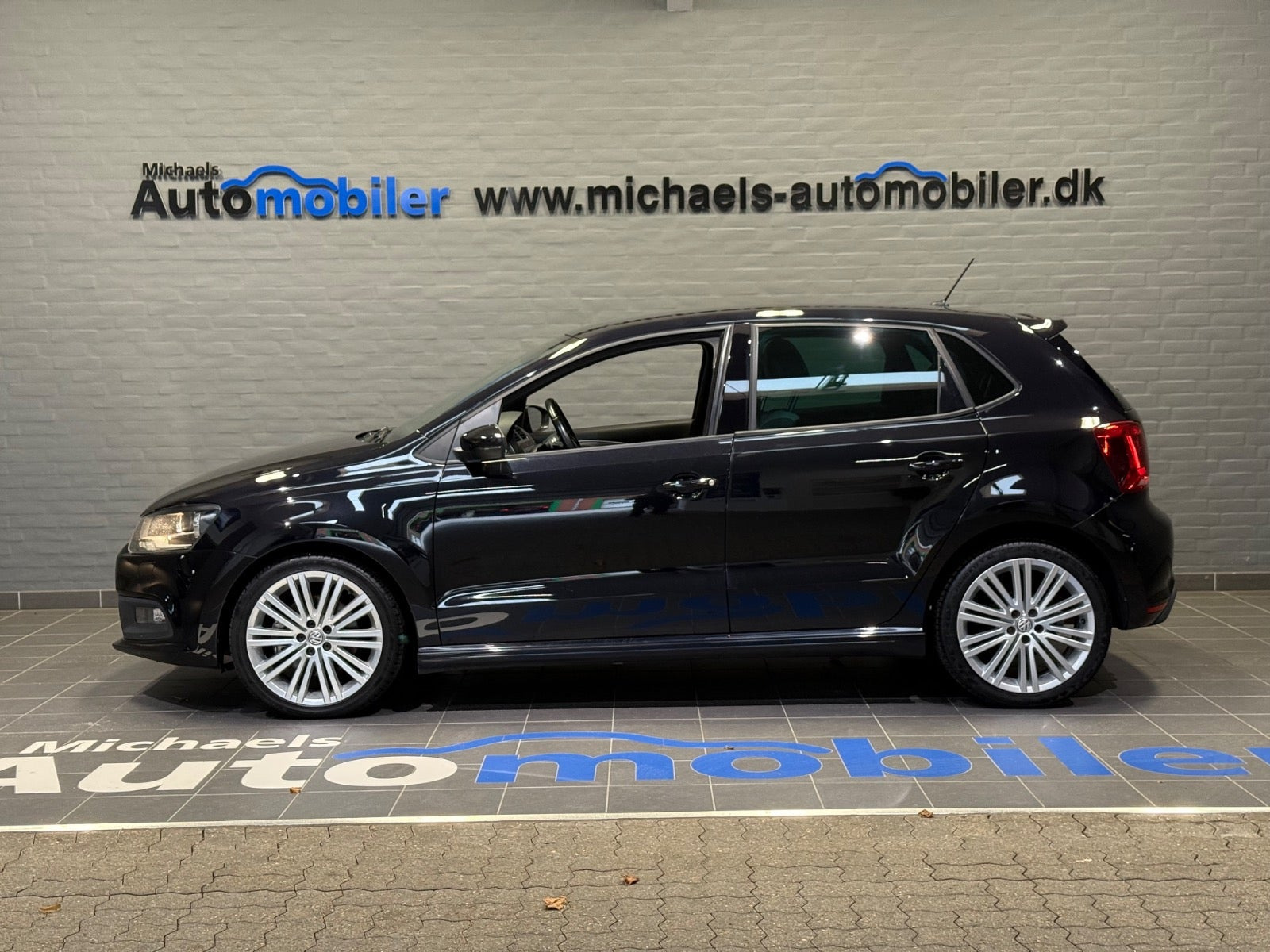 Sort VW Polo fra 2015