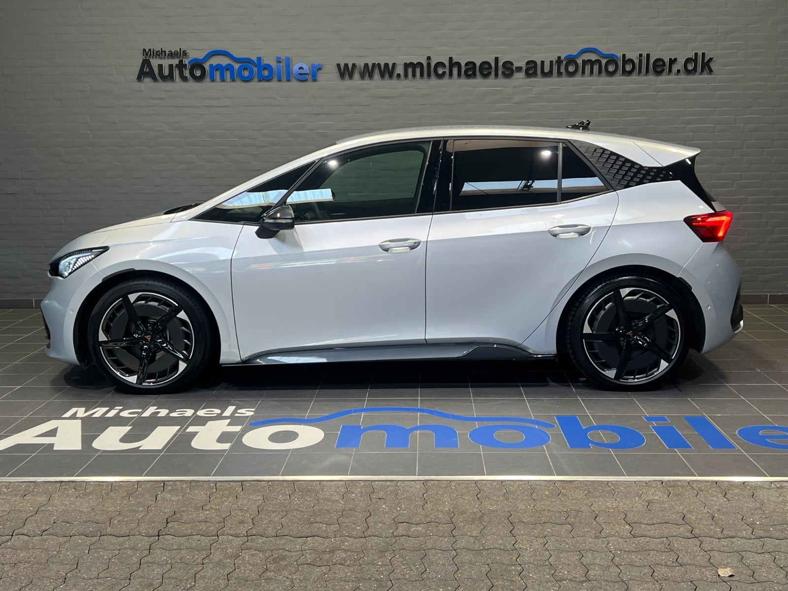 Sølv Cupra Born fra 2026