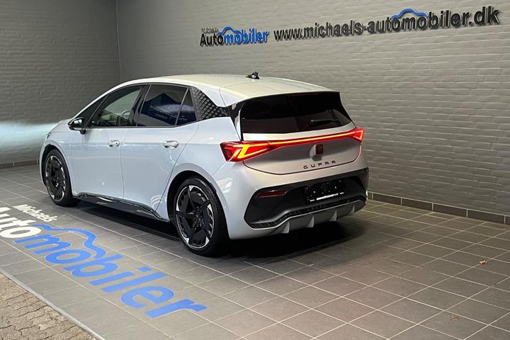 Sølv Cupra Born fra 2026