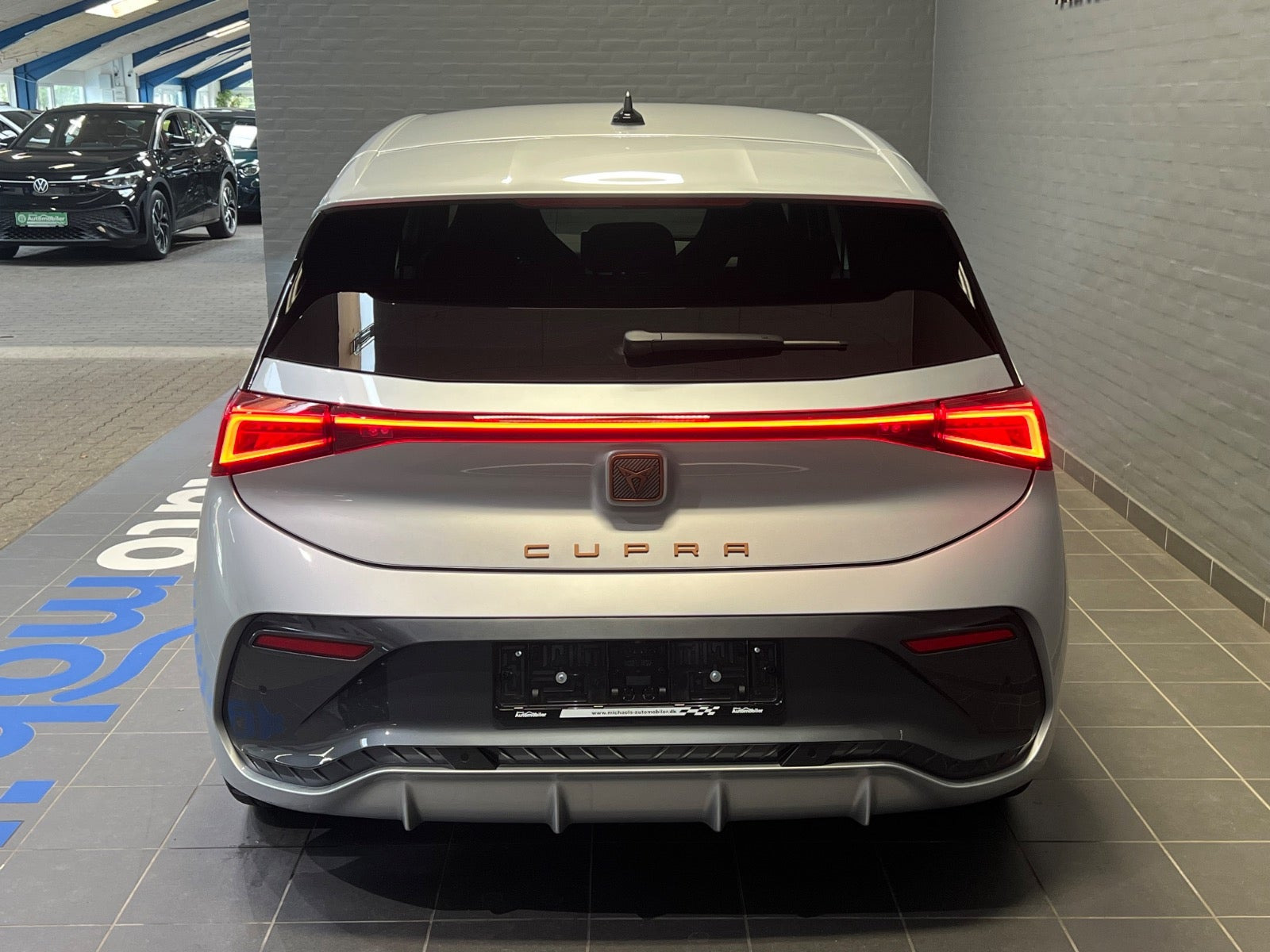 Sølv Cupra Born fra 2026