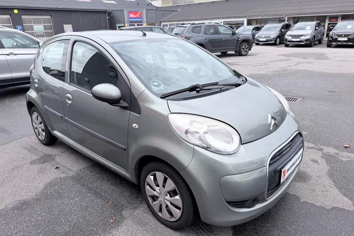 Grøn Citroën C1 fra 2011