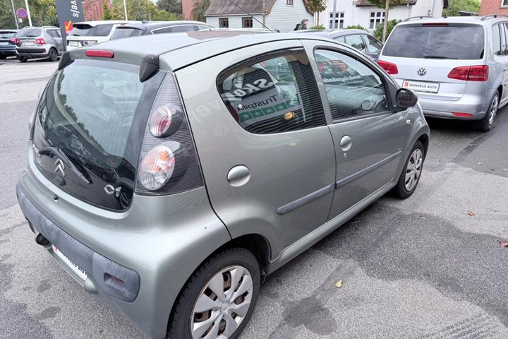 Grøn Citroën C1 fra 2011