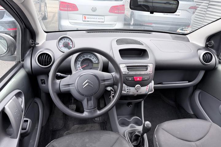 Grøn Citroën C1 fra 2011