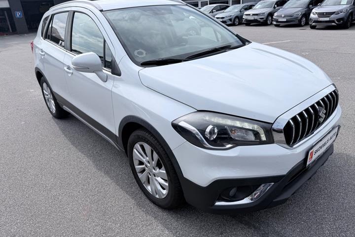 Hvid Suzuki S-Cross fra 2016