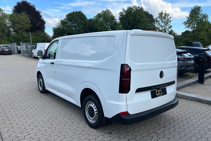 Hvid VW e-Transporter fra 2025