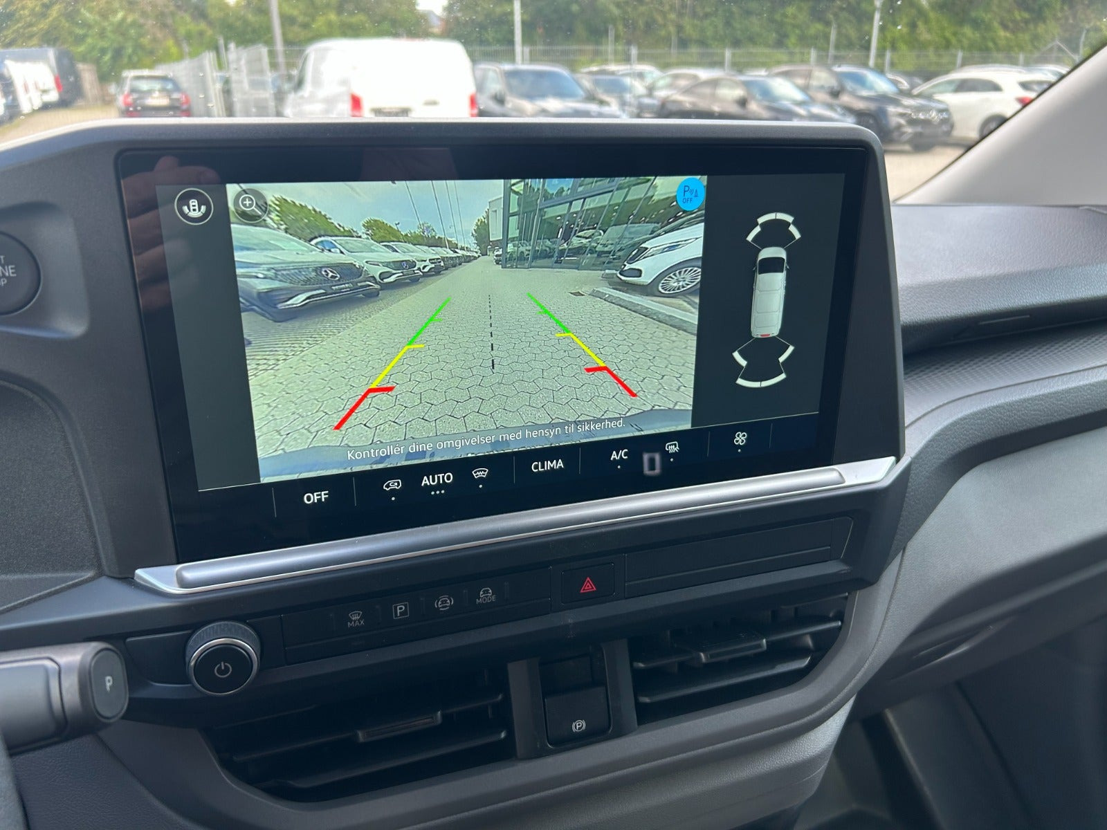 Hvid VW e-Transporter fra 2025