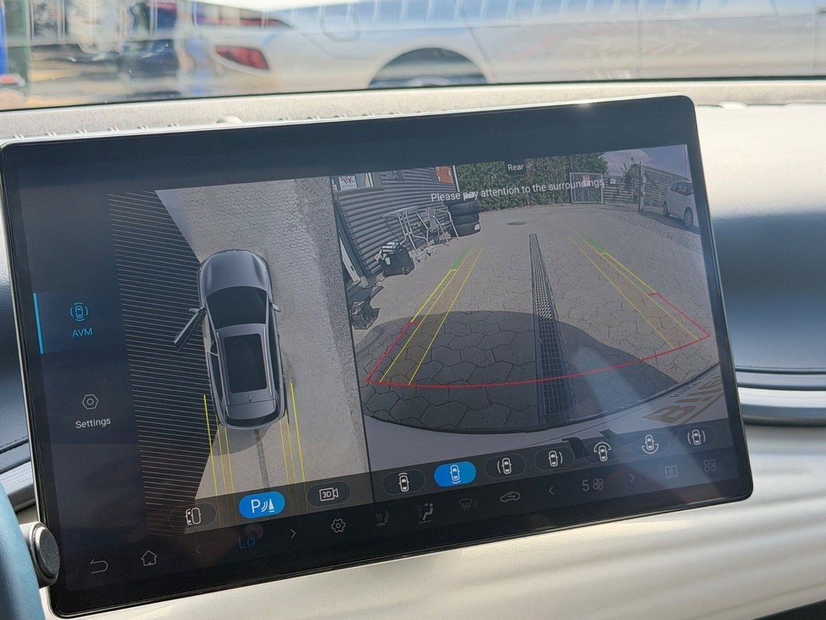 Grå BYD Atto 3 fra 2023