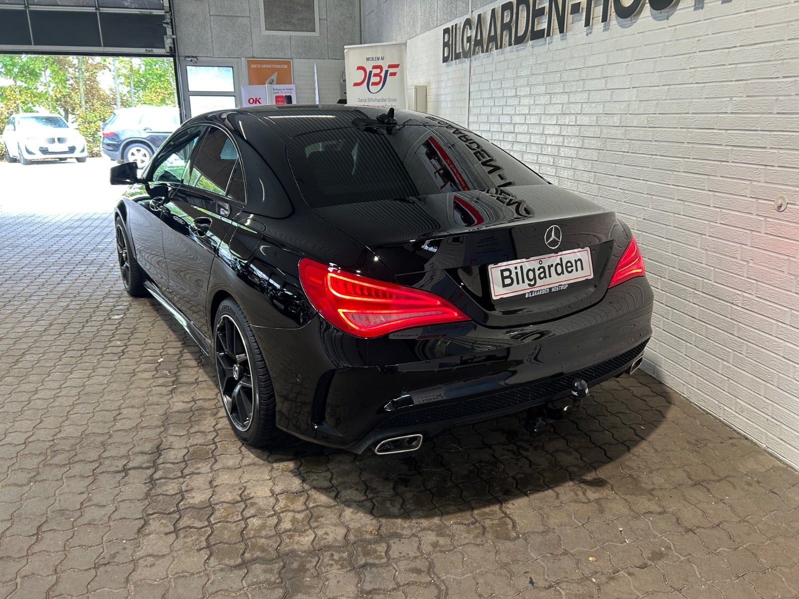 Sort Mercedes CLA220 fra 2015