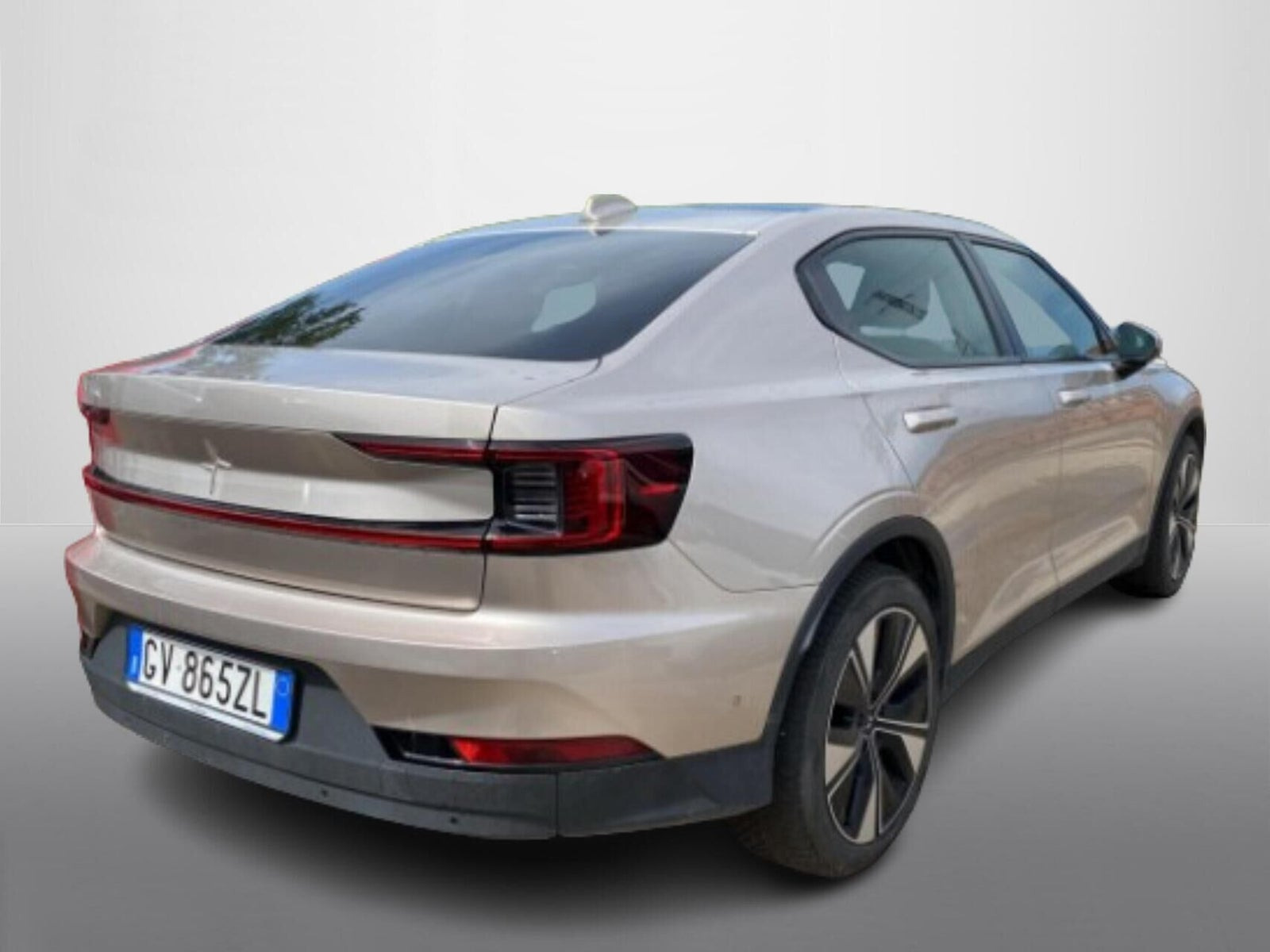 Orange Polestar 2 fra 2024