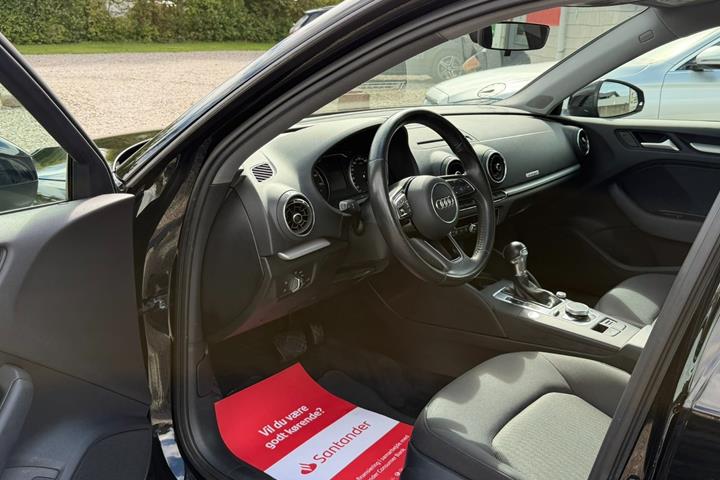 Sort Audi A3 fra 2018
