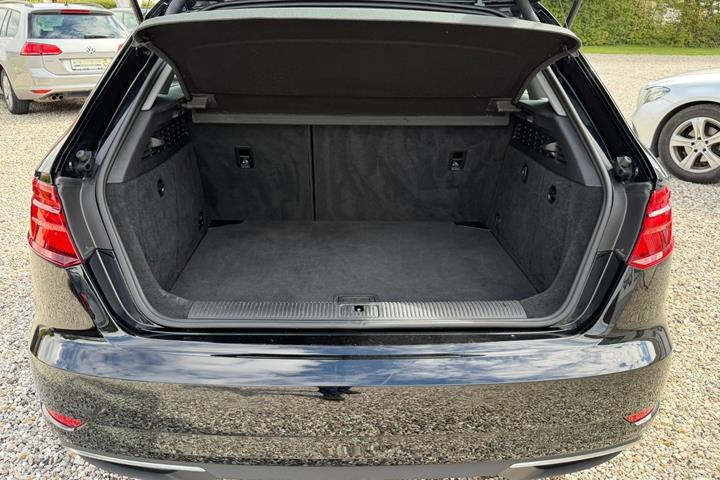 Sort Audi A3 fra 2018